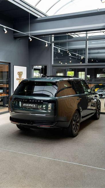Land Rover Range Rover P460e — photo 22