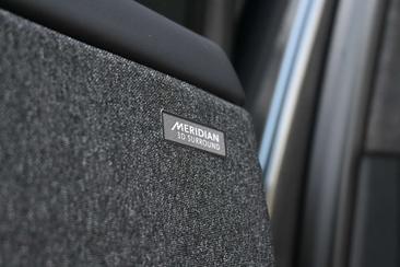 Land Rover Range Rover Sport P550e — photo 21