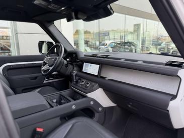 Land Rover Defender 110 Hard Top D250 — photo 28