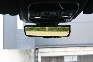 Land Rover Range Rover Sport P550e — photo 22