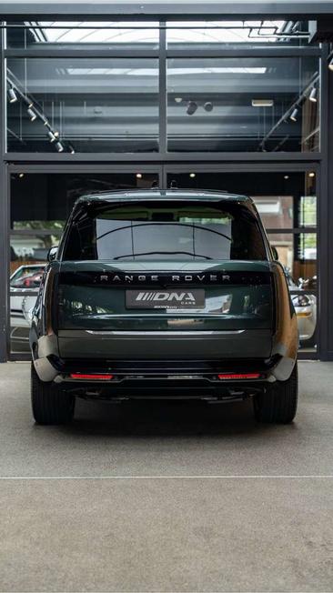 Land Rover Range Rover P460e — photo 23