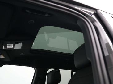 Land Rover Defender 110 P300e — photo 34