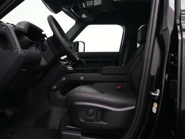 Land Rover Defender 110 P300e — photo 35