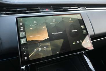 Land Rover Range Rover Sport P550e — photo 25