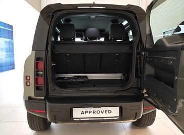 Land Rover Defender 90 D200 MHEV — photo 20