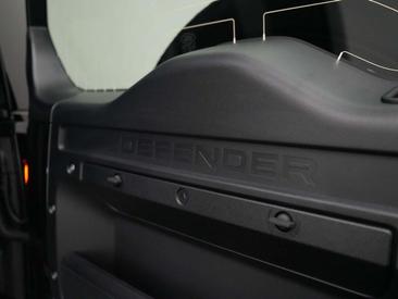 Land Rover Defender 110 P300e — photo 40
