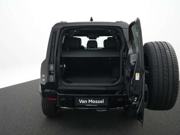 Land Rover Defender 110 P300e — photo 42