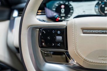 Land Rover Range Rover P460e — photo 31