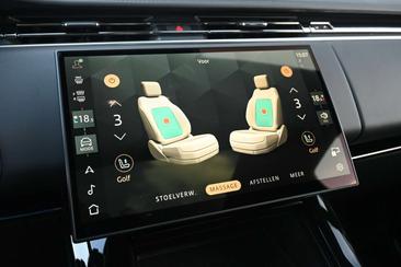 Land Rover Range Rover Sport P550e — photo 30