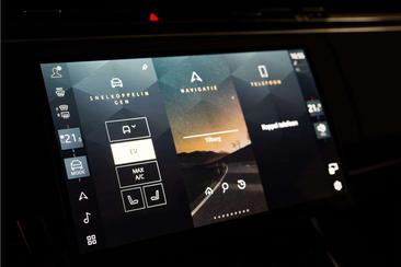 Land Rover Range Rover Sport P460e — photo 44