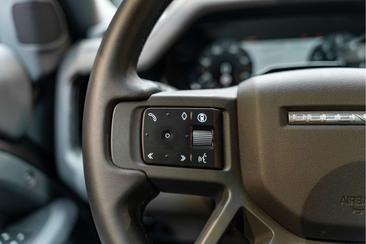 Land Rover Defender 110 P300e — photo 37