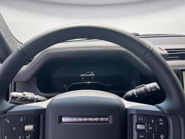 Land Rover Defender 90 D200 MHEV — photo 9