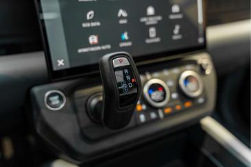 Land Rover Defender 110 P300e — photo 41