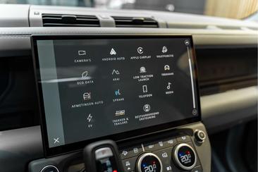 Land Rover Defender 110 P300e — photo 44