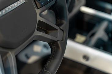 Land Rover Defender 110 P300e — photo 49