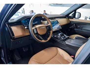 Land Rover Range Rover Sport P460e — photo 3