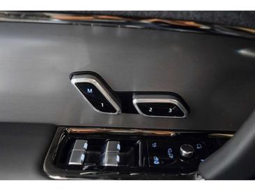 Land Rover Range Rover Sport P460e — photo 18