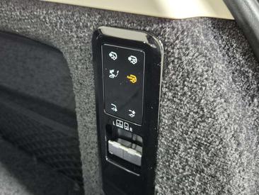 Land Rover Range Rover D250 — photo 22