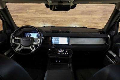 Land Rover Defender 110 P400e