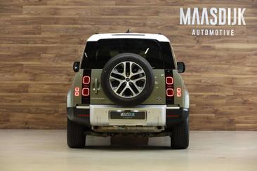Land Rover Defender 110 P400e — photo 9