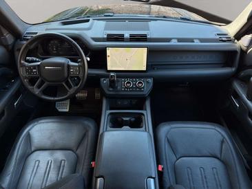 Land Rover Defender 110 D300 MHEV — photo 12