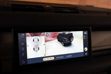 Land Rover Defender 110 P400e — photo 14