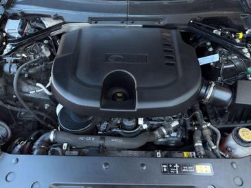 Land Rover Defender 110 D300 MHEV — photo 17