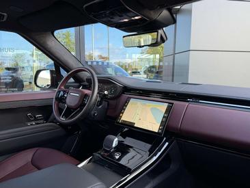 Land Rover Range Rover Sport P550e — photo 8
