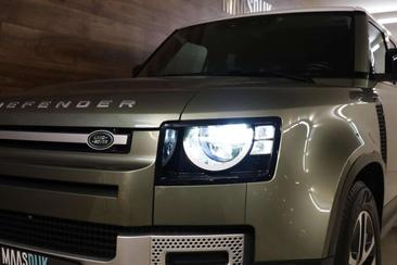 Land Rover Defender 110 P400e — photo 25