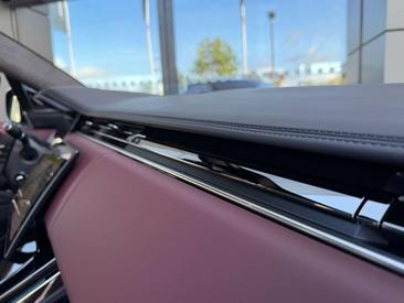 Land Rover Range Rover Sport P550e — photo 15