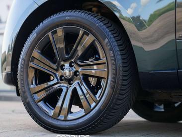 Land Rover Range Rover P510e — photo 10
