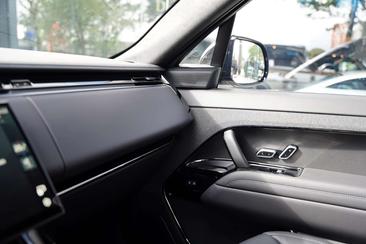 Land Rover Range Rover Sport P440e — photo 21
