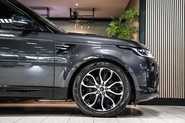 Land Rover Range Rover Sport P400e — photo 16