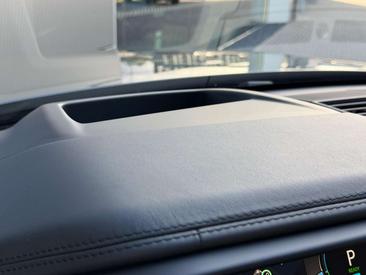 Land Rover Range Rover Sport P550e — photo 24