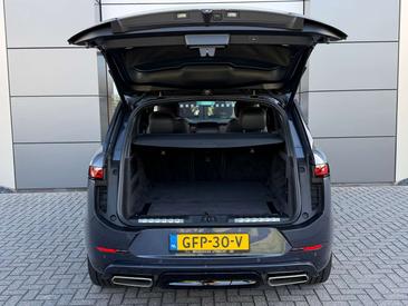 Land Rover Range Rover Sport P550e — photo 30