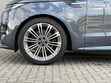 Land Rover Range Rover Sport P550e — photo 32