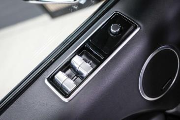 Land Rover Range Rover Sport P400e — photo 38