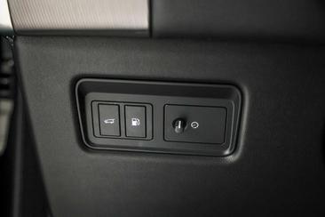Land Rover Range Rover Sport P400e — photo 40