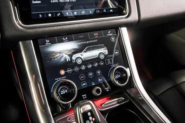 Land Rover Range Rover Sport P400e — photo 42