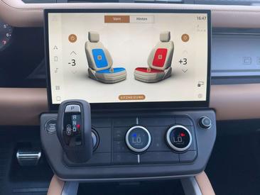 Land Rover Defender 90 P425 X CAM Luftfe NAVI PANO TWA AHK Gris — photo 12