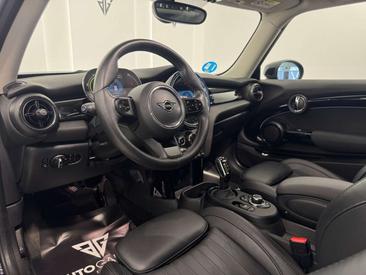 Mini 3 Portes Berline Cooper SE — photo 6