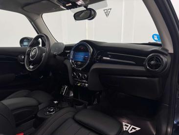 Mini 3 Portes Berline Cooper SE — photo 12
