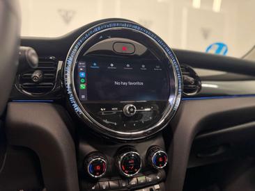 Mini 3 Portes Berline Cooper SE — photo 14