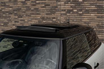 Mini 3 Portes Berline Cooper SE — photo 7
