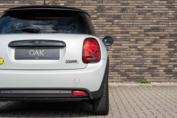 Mini 3 Portes Berline Cooper SE — photo 10
