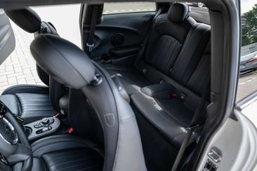 Mini 3 Portes Berline Cooper SE — photo 28
