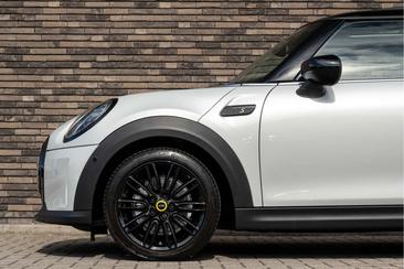 Mini 3 Portes Berline Cooper SE — photo 30