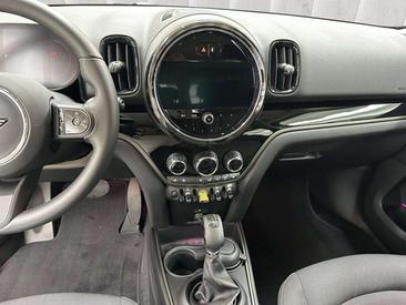 Mini Countryman Cooper SE ALL4 — photo 13
