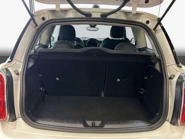 Mini 3 Portes Berline Cooper SE — photo 6