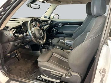 Mini 3 Portes Berline Cooper SE — photo 7